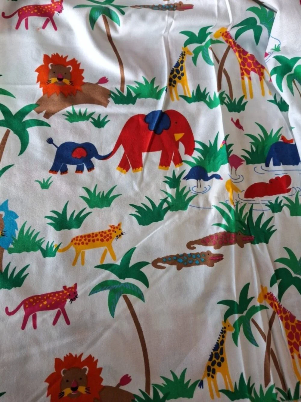 Vintage Fun Zone by Hoffman California Fabric Colorful Zoo Animals 60